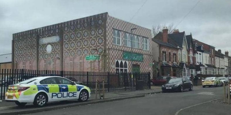  بريطانيا: الشرطة تباشر التحقيقات في اعتداءات على 5 مساجد